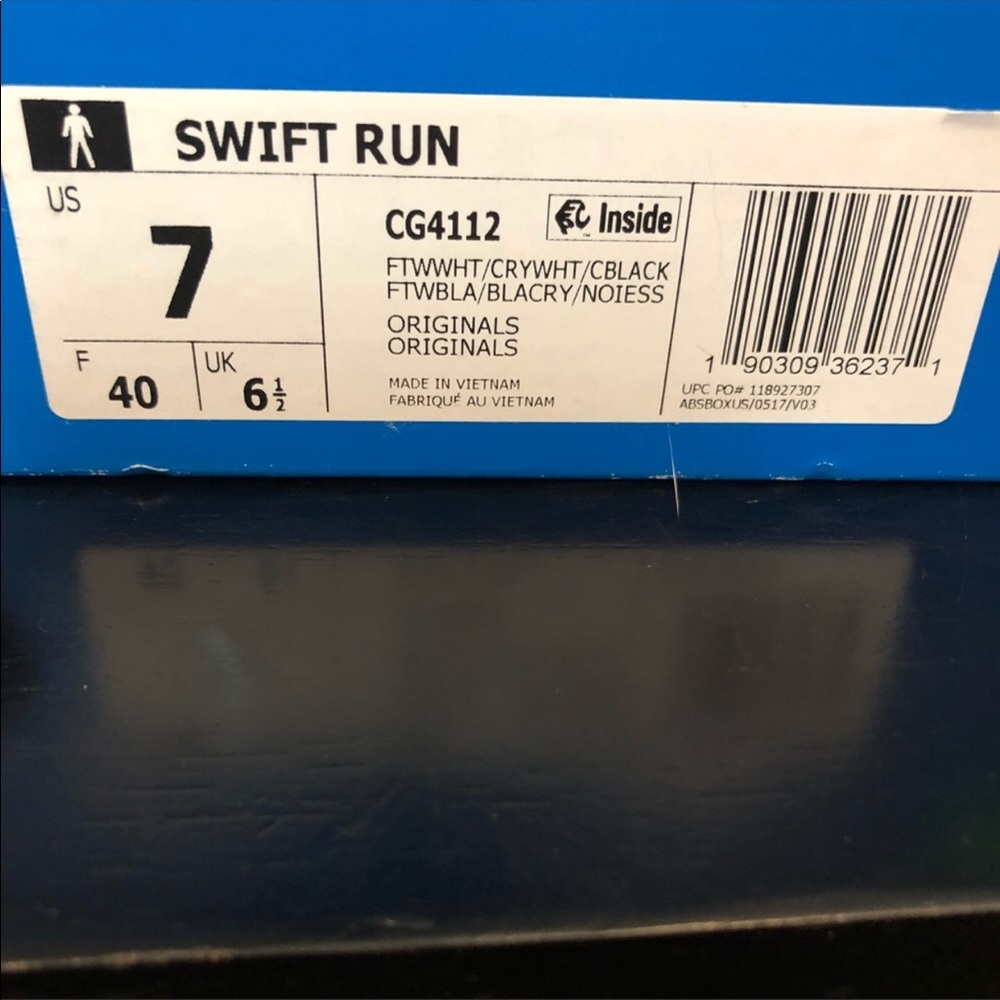 Adidas Swift Run